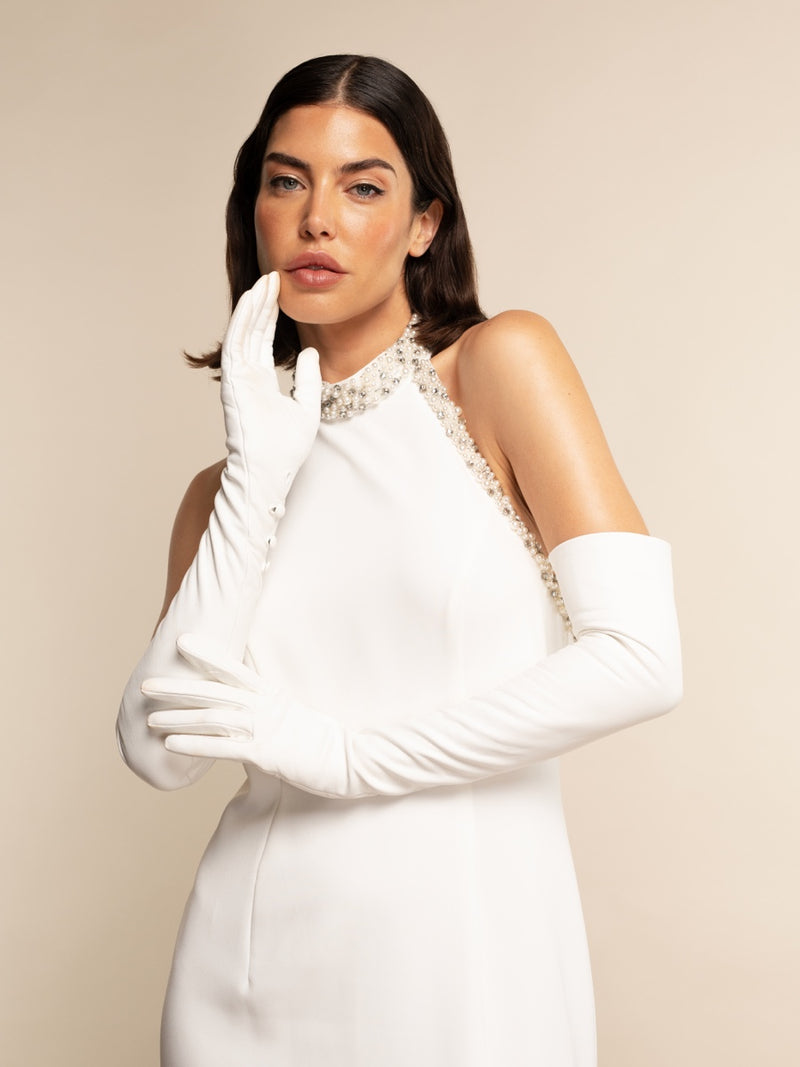 Angelina (blanc) - gants mariage / opéra en cuir 16 boutons doublés soie 