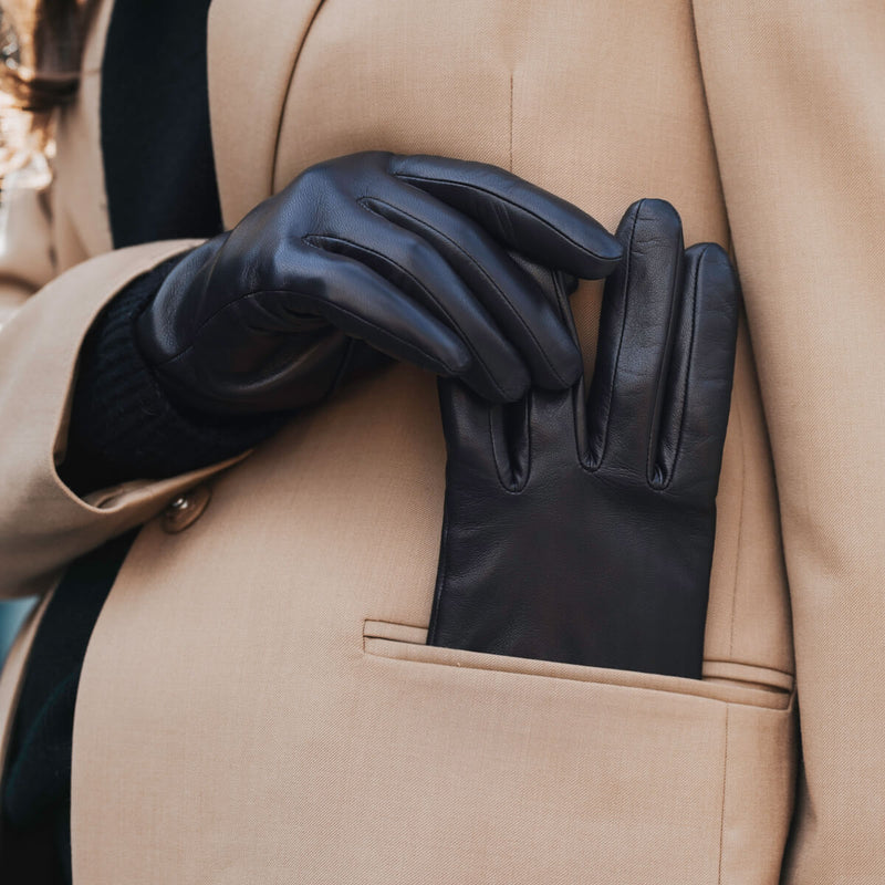 Gants noirs en cuir perforé Cali